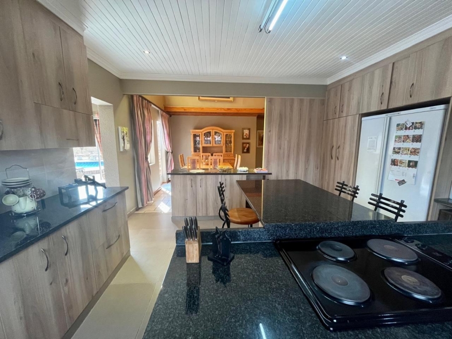 3 Bedroom Property for Sale in Flimieda North West